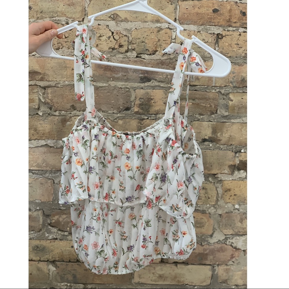Floral shoulder-tie crop top